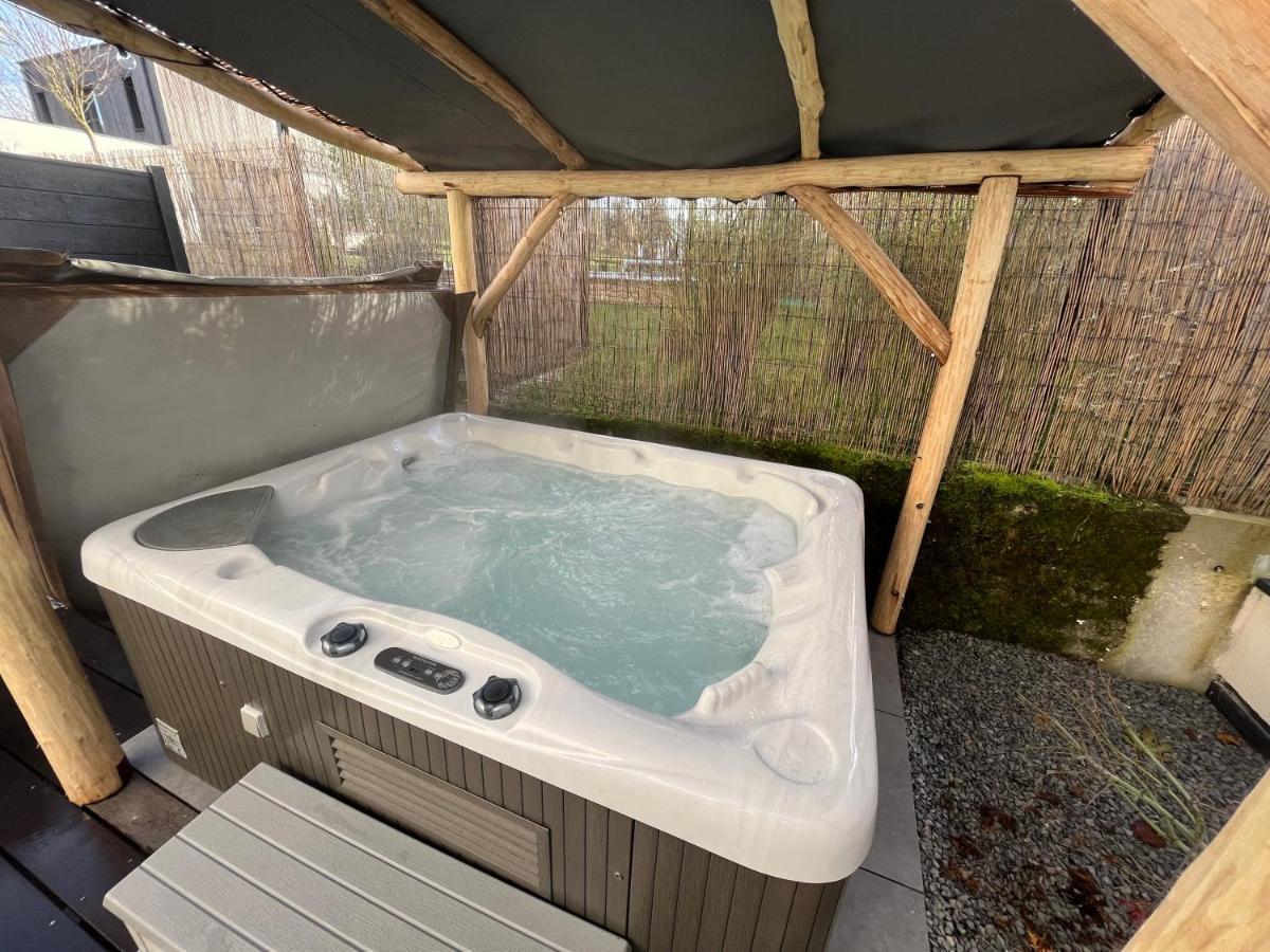 Sejour Detente - Appart'Hotel N 1 Avec Jaccuzi, Piscine Et Petit-Dejeuner Chouzelot Ngoại thất bức ảnh